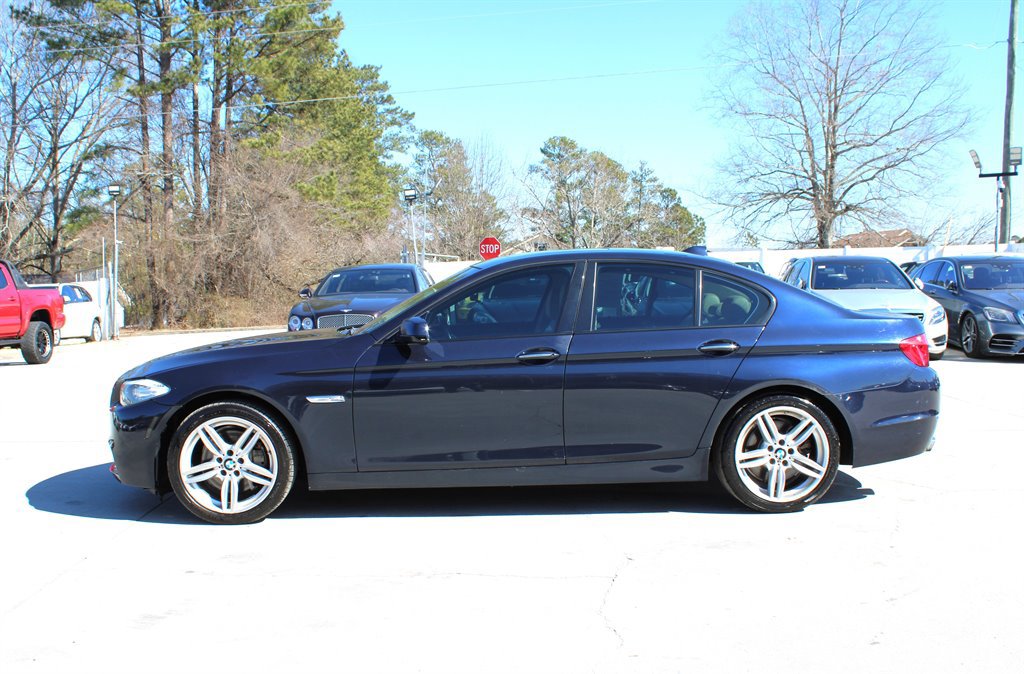 Used 2011 BMW 550i Sedan RWD image 4