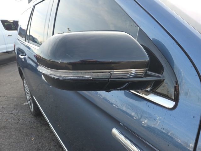 Used 2020 Lincoln Navigator Reserve w/ Luxury Package image 6