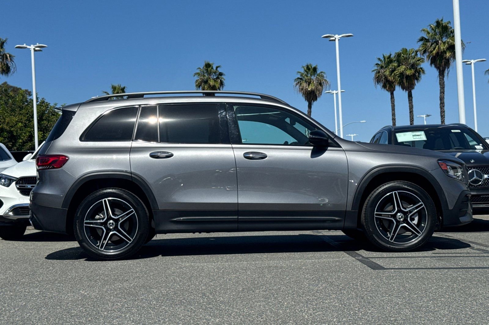 Certified 2023 Mercedes-Benz GLB 250 image 3
