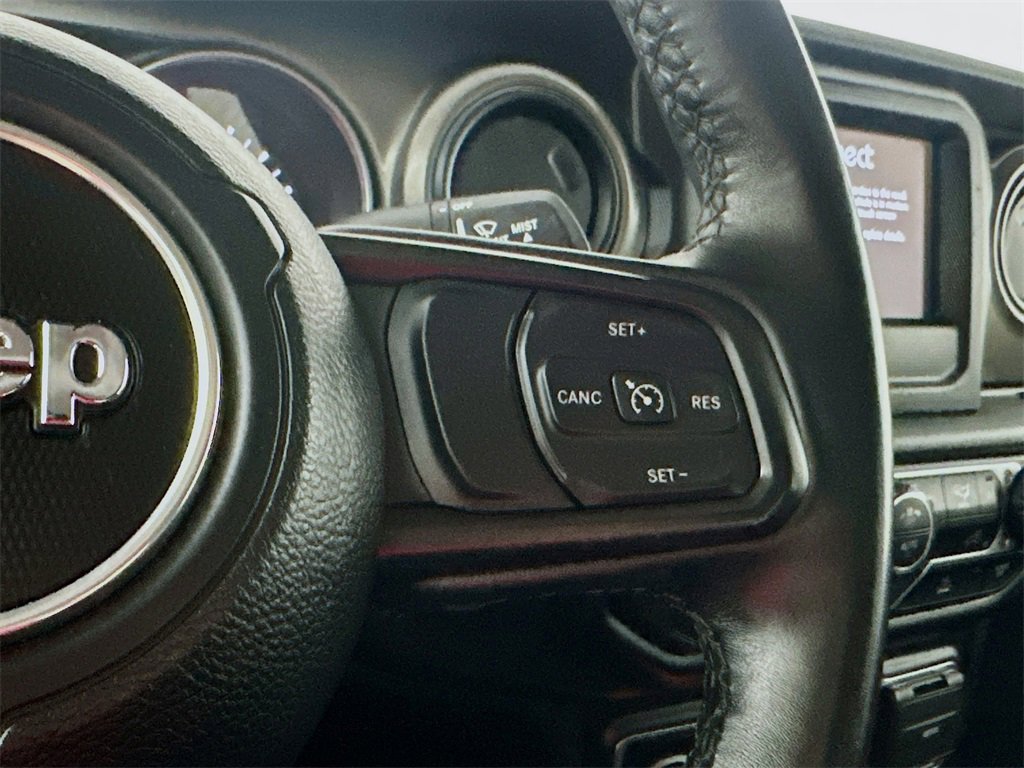 Used 2022 Jeep Gladiator Willys image 26