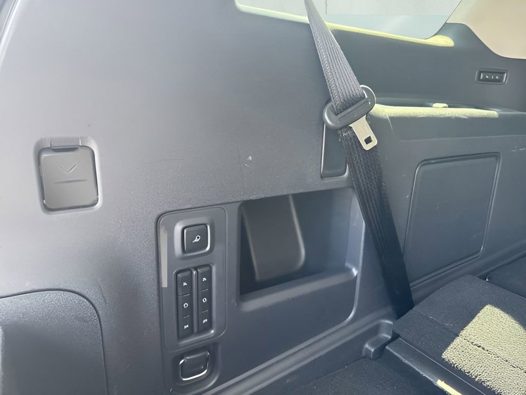 Used 2025 Ford Expedition Platinum w/ Driver's Package image 42