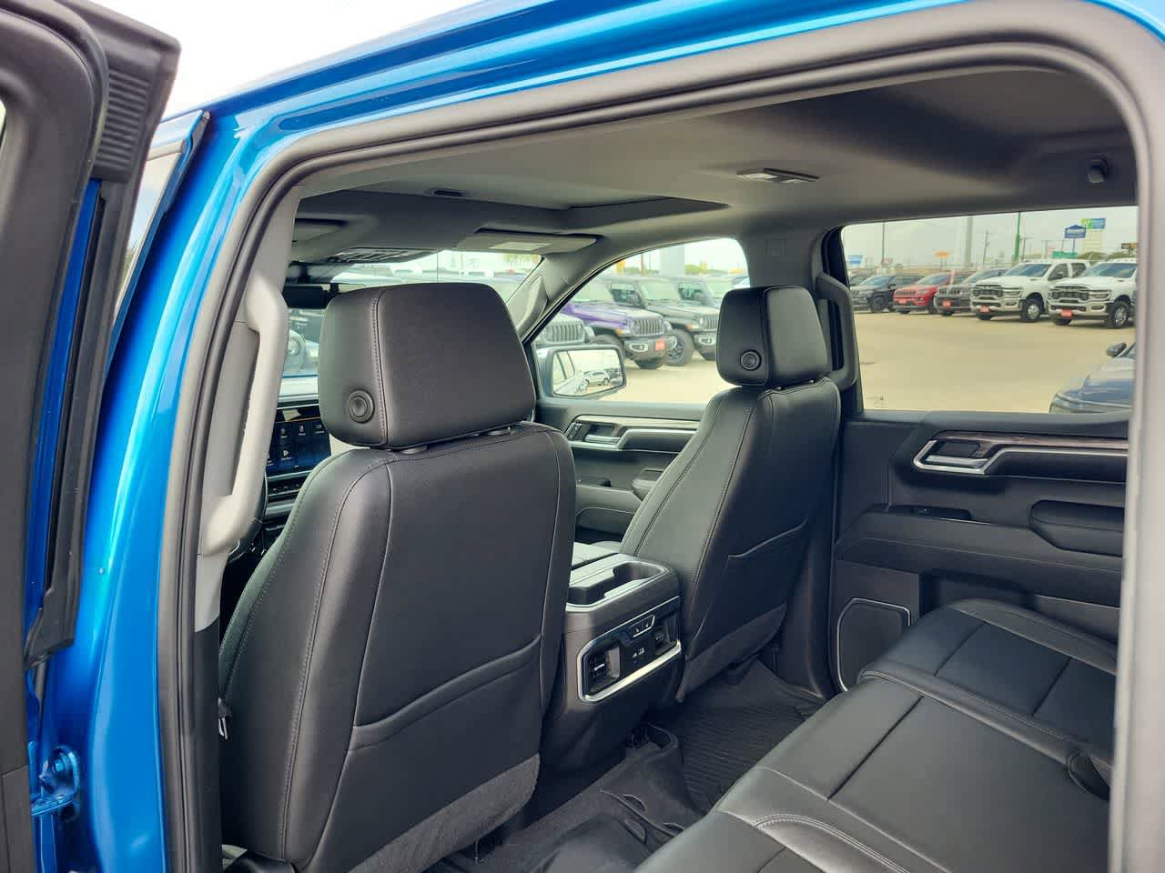 Used 2022 Chevrolet Silverado 1500 LTZ w/ LTZ Premium Texas Edition AWD/4WD image 20