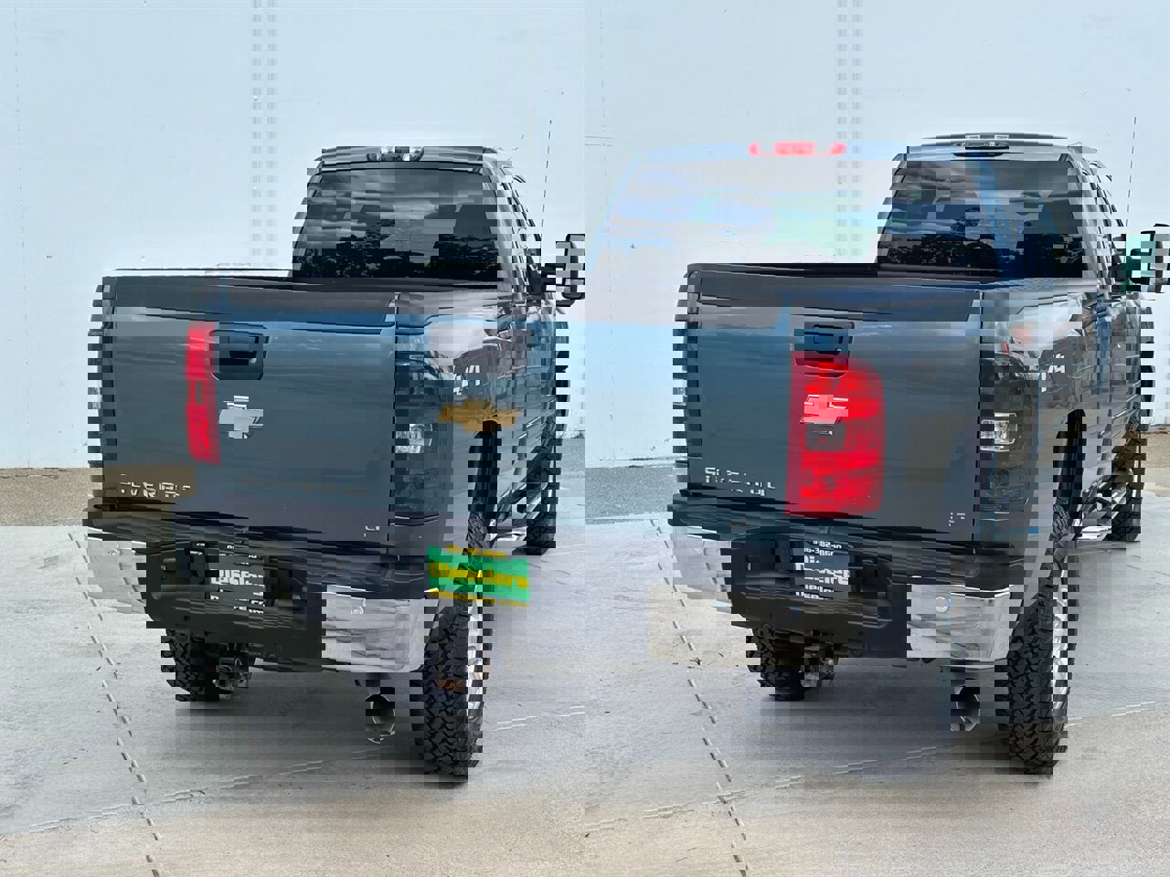 Used 2007 Chevrolet Silverado 2500 LT w/ 2LT Audio Package image 5