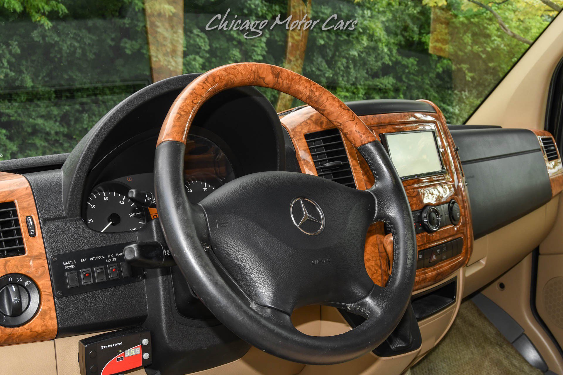 Used 2011 Freightliner Sprinter 2500 RWD image 9