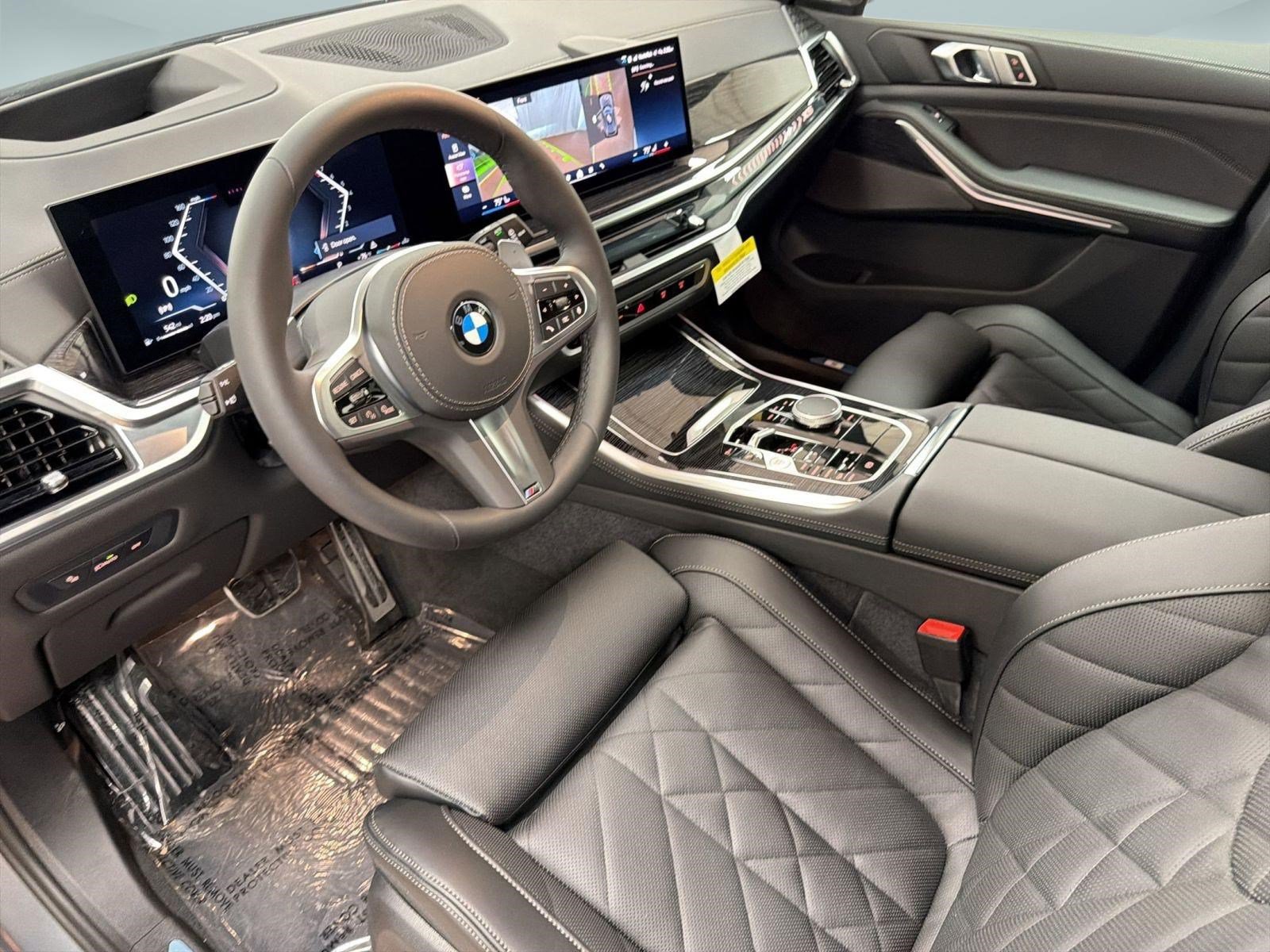 Used 2026 BMW X5 xDrive40i w/ M Sport Package AWD/4WD image 4