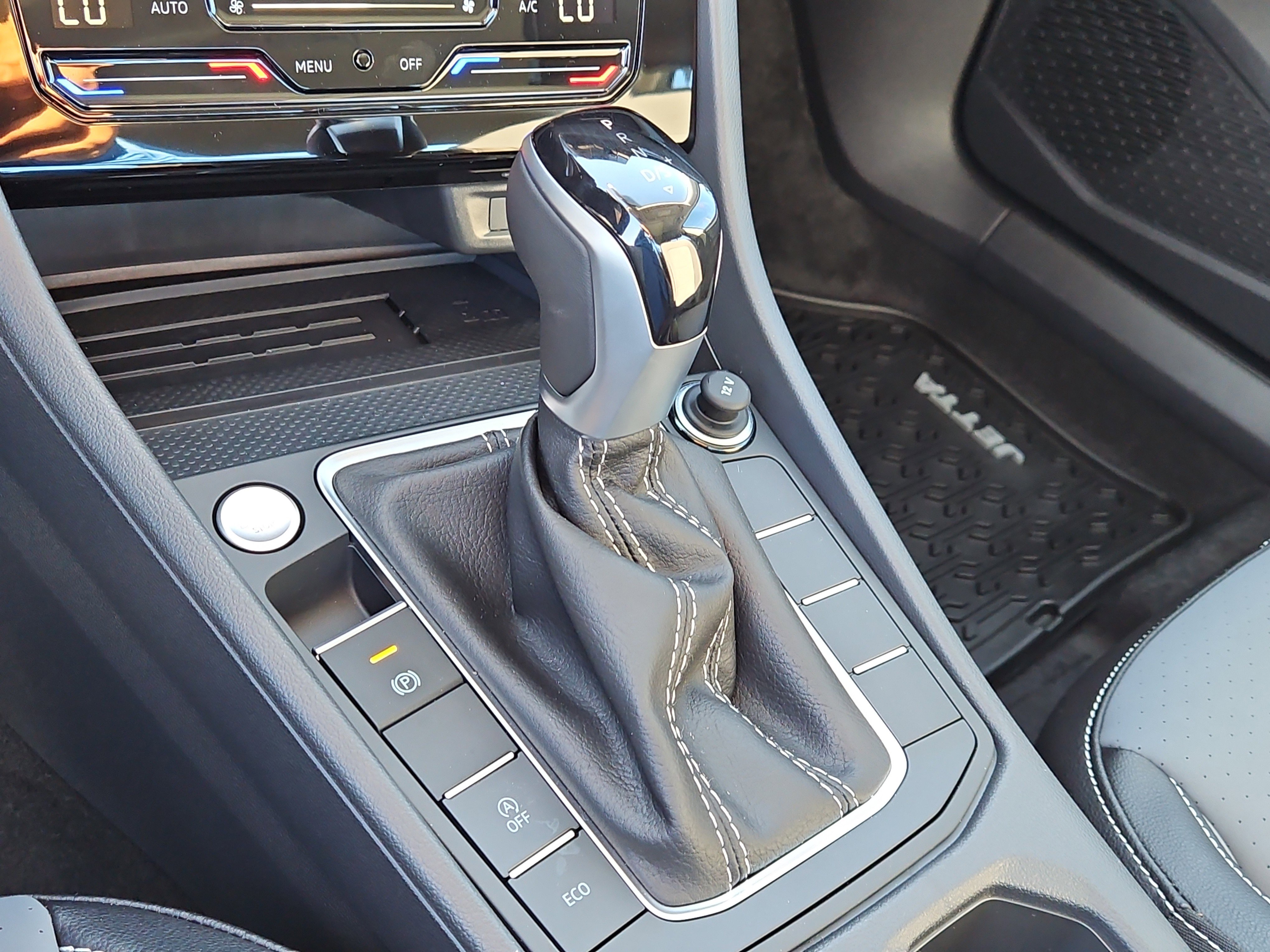 New 2026 Volkswagen Jetta SE image 19