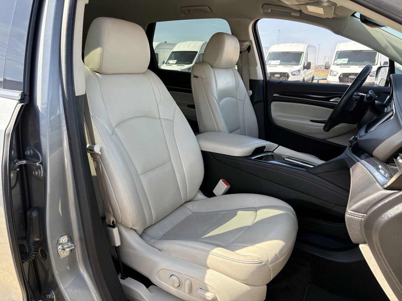 Used 2023 Buick Enclave Essence w/ Sport Touring Edition image 31