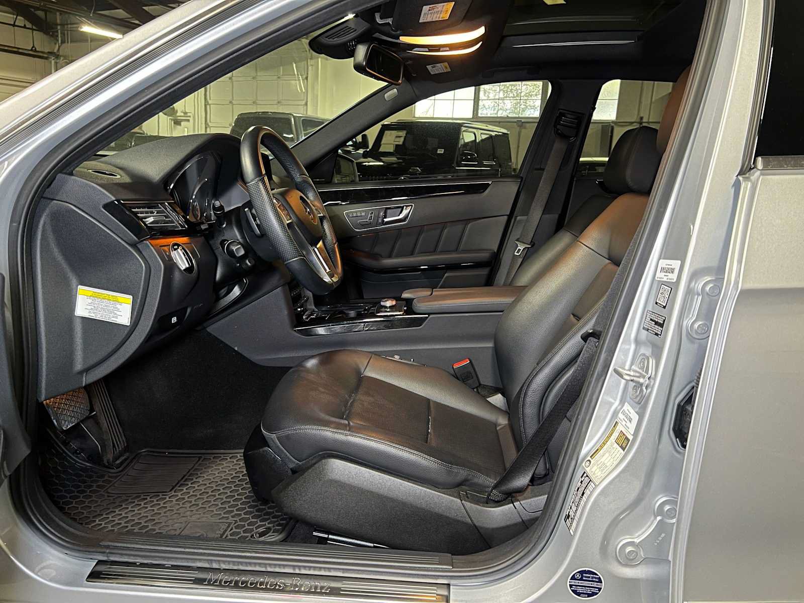 Used 2012 Mercedes-Benz E 350 4MATIC Sedan image 23