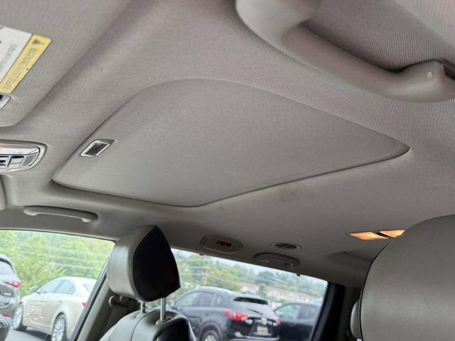 Used 2015 Kia Sedona SX Limited FWD image 11