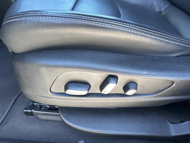 Used 2024 Cadillac XT6 Premium Luxury image 11