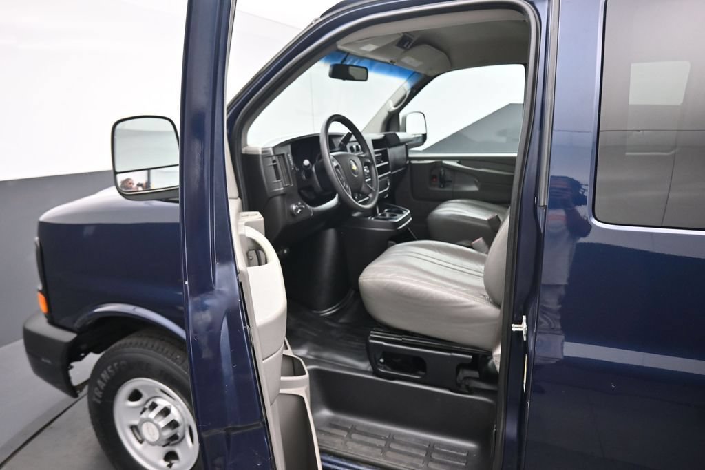 Used 2014 Chevrolet Express 3500 LS RWD image 11