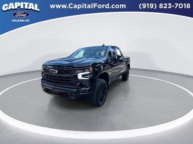 Used 2025 Chevrolet Silverado 1500 LT Trail Boss w/ LT Trail Boss Premium Package AWD/4WD image 4
