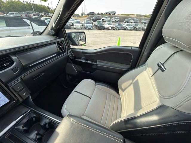 Used 2023 Ford F150 Lightning Platinum image 23