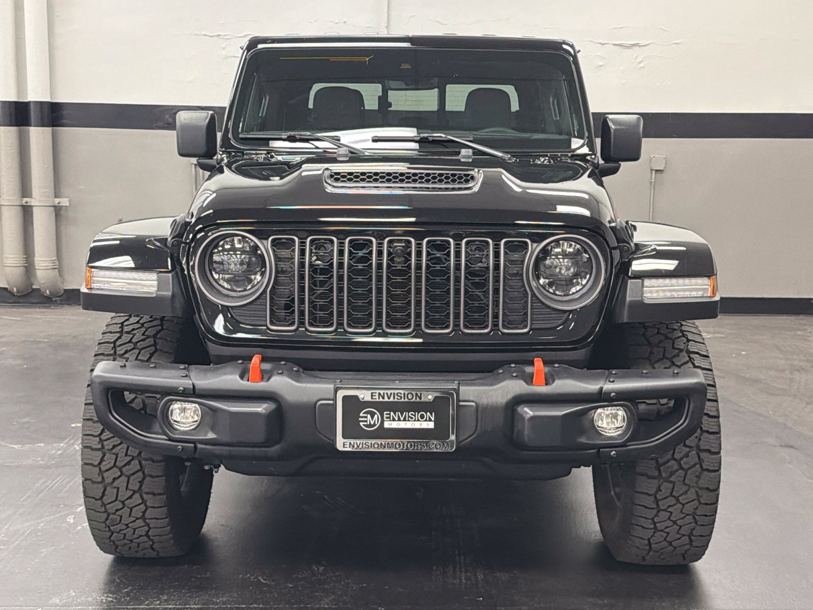 Used 2025 Jeep Gladiator Mojave AWD/4WD image 4