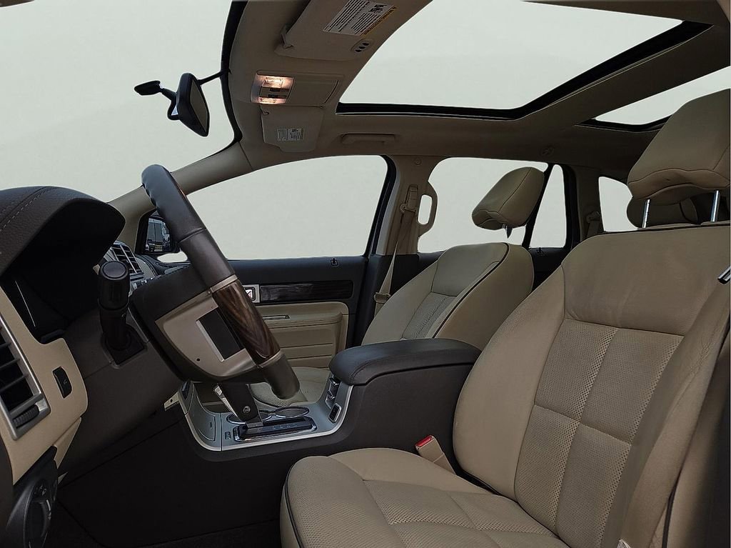 Used 2010 Lincoln MKX Base image 13