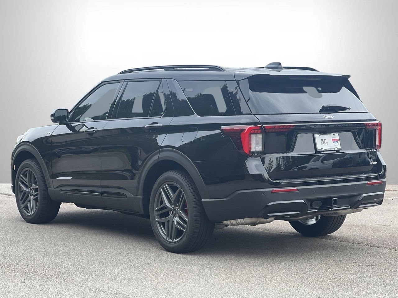 New 2026 Ford Explorer ST-Line w/ ST-Line Street Pack AWD/4WD image 24
