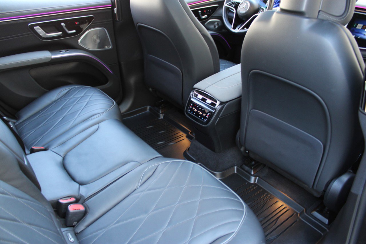 Used 2023 Mercedes-Benz EQS 580 4MATIC SUV image 15
