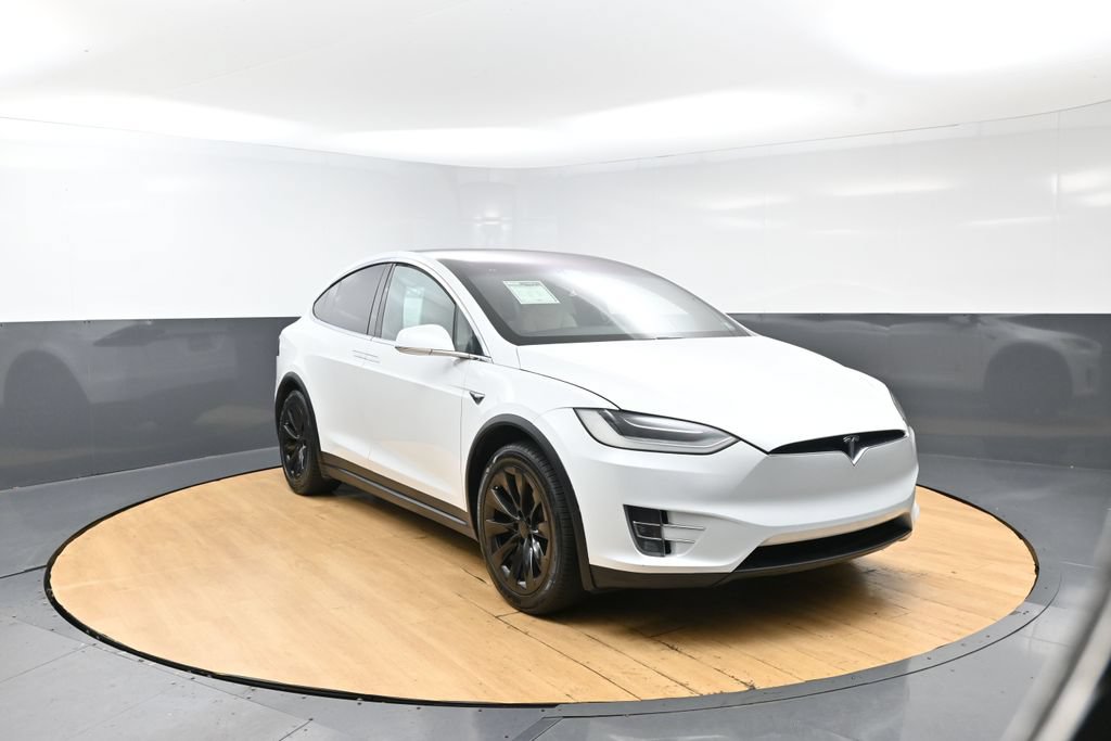 Used 2021 Tesla Model X Long Range AWD/4WD image 2