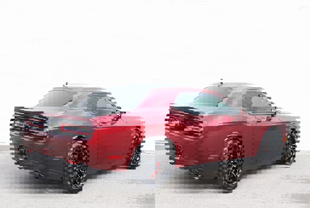 Used 2021 Dodge Challenger R/T Scat Pack w/ T/A Package image 2