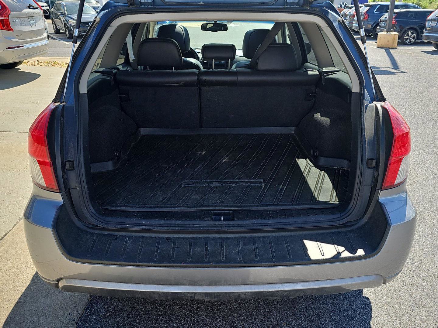 Used 2009 Subaru Outback 2.5i Limited image 13