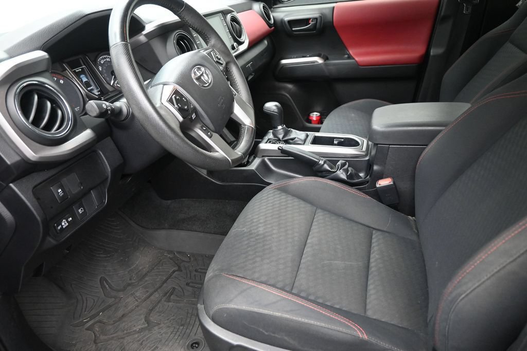 Used 2023 Toyota Tacoma SR5 w/ Technology Package RWD image 12