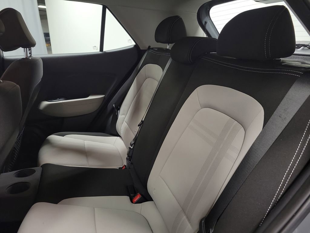 Used 2023 Hyundai Venue SEL image 20