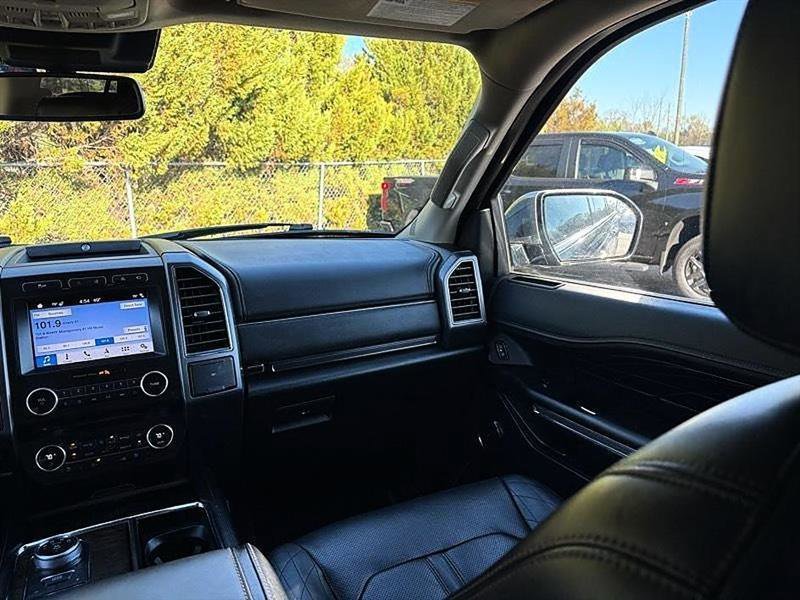 Used 2018 Ford Expedition Max Platinum image 43