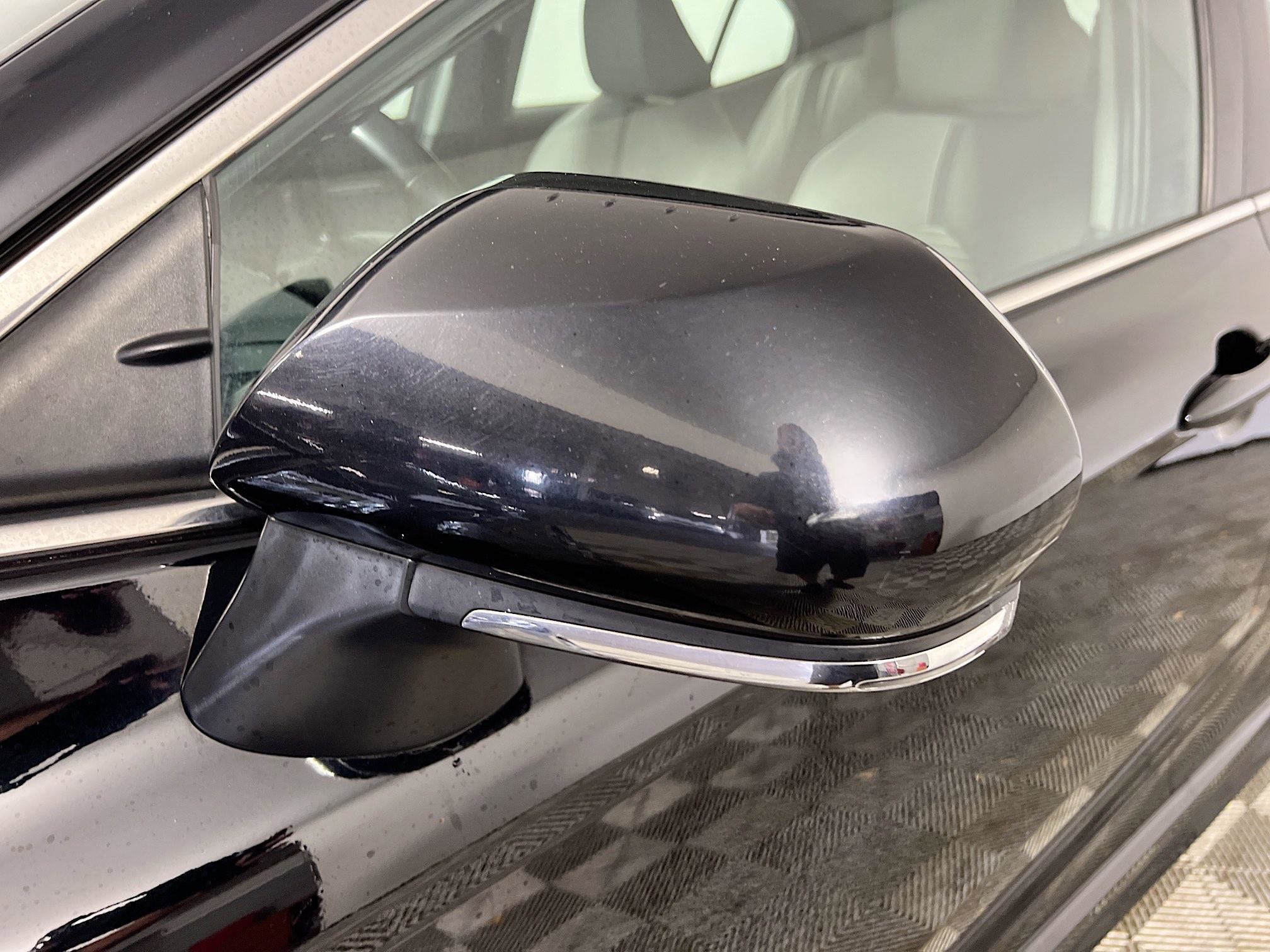 Used 2024 Toyota Camry SE image 13