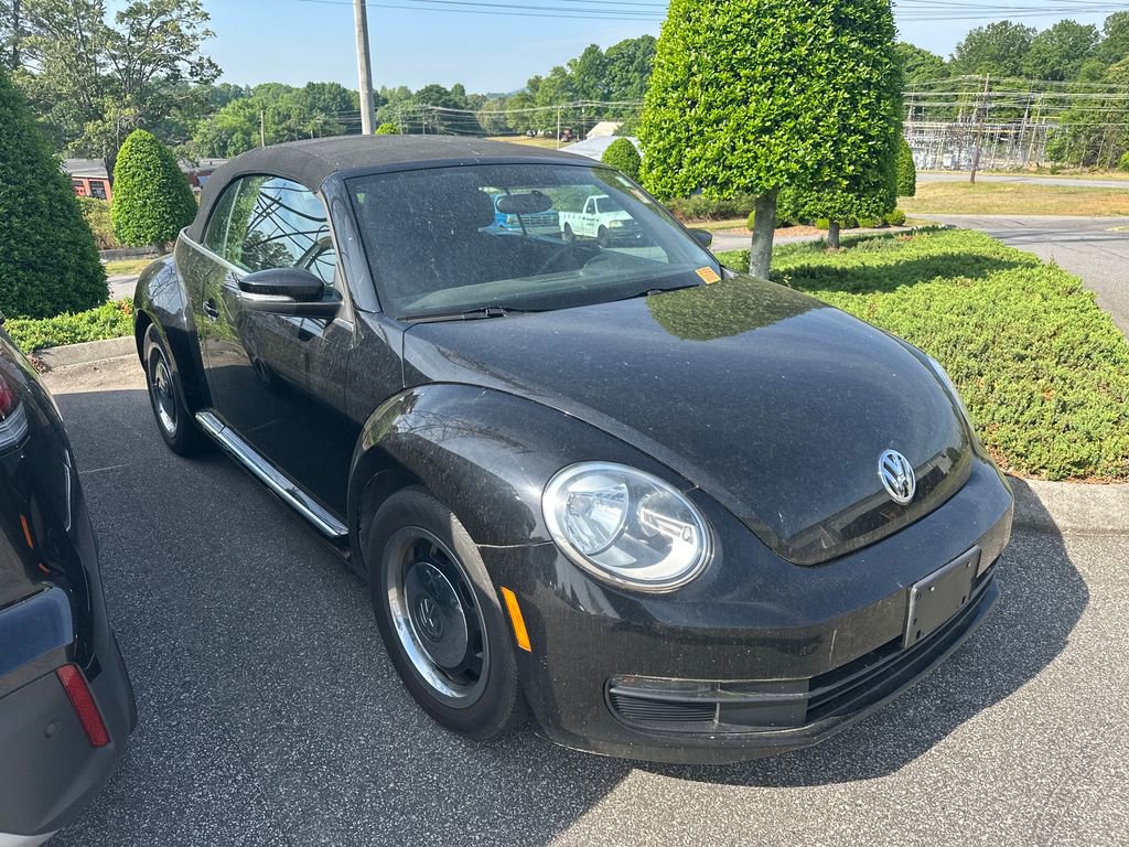 Used 2013 Volkswagen Beetle 2.5 FWD image 2