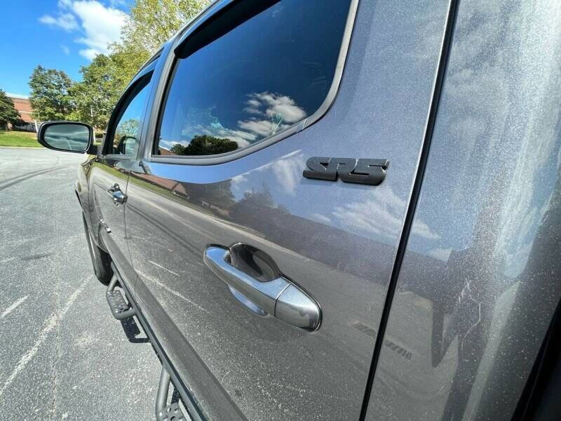 Used 2016 Toyota Tacoma SR5 RWD image 10