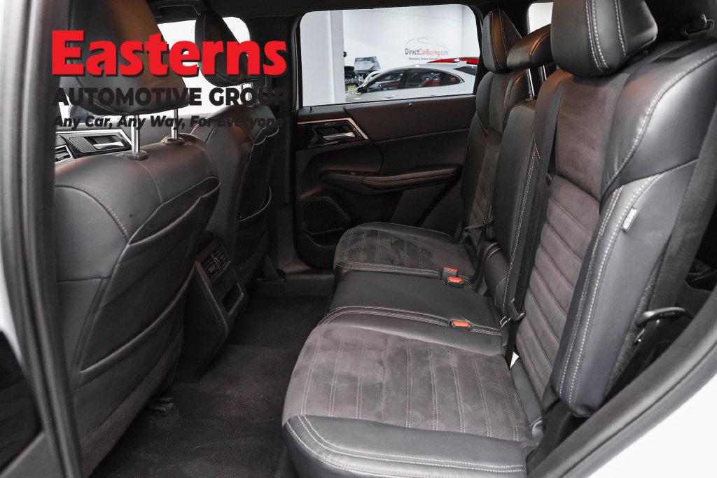 Used 2023 Mitsubishi Outlander SE Black Edition AWD/4WD image 23