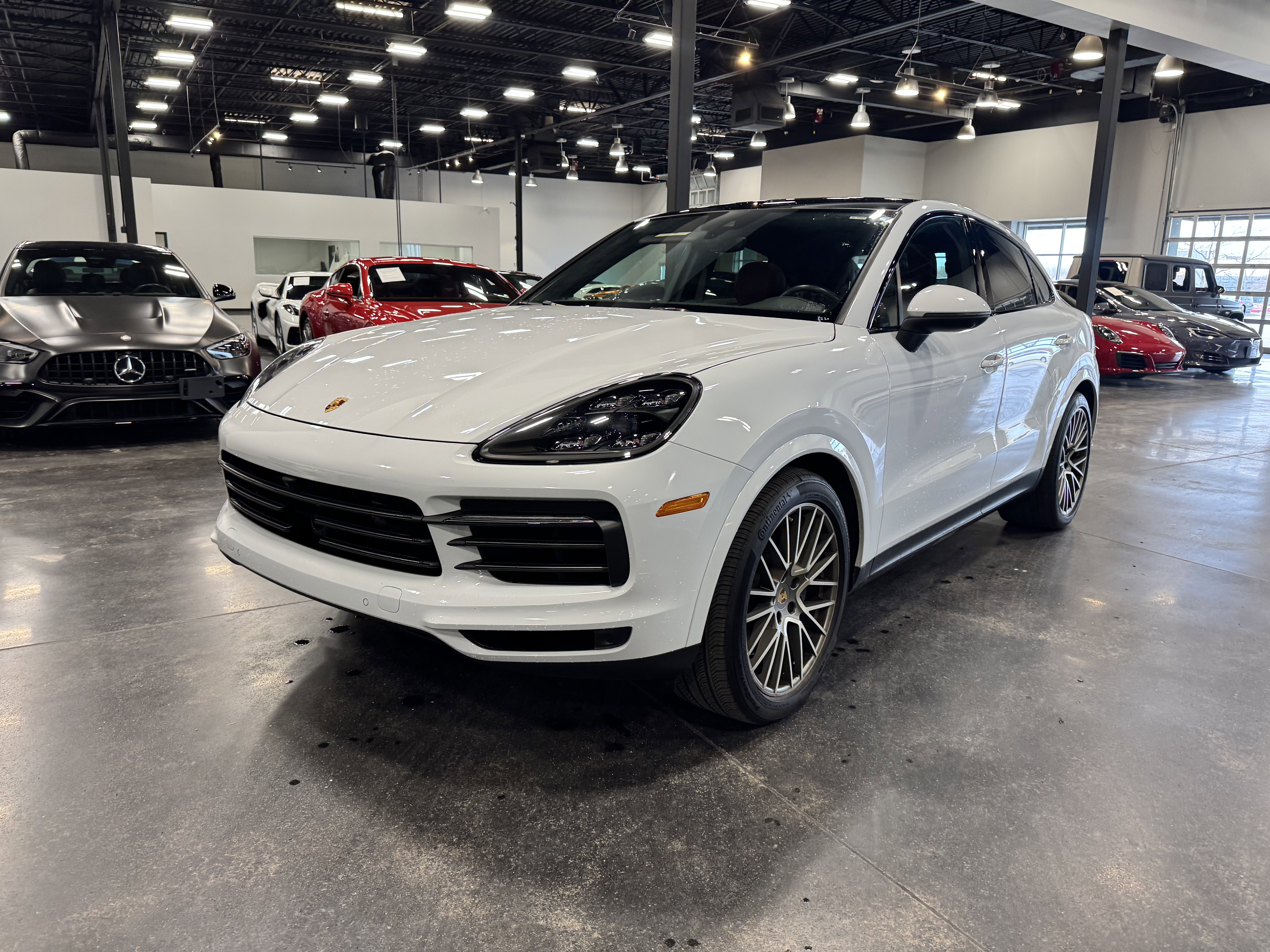 Used 2022 Porsche Cayenne Coupe image 26