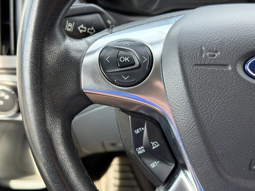 Used 2019 Ford Transit 250 130 Low Roof RWD image 30