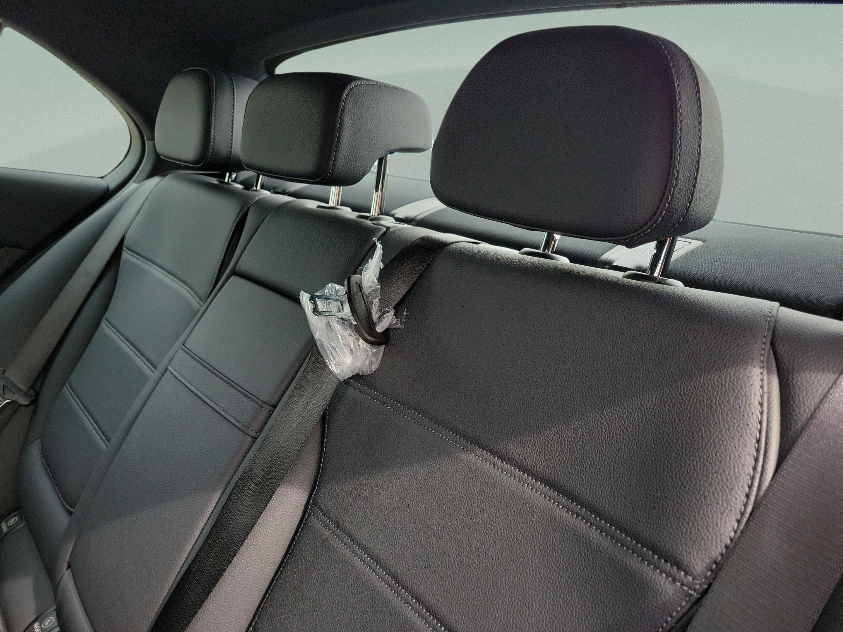 Certified 2026 Mercedes-Benz C 300 Sedan image 6