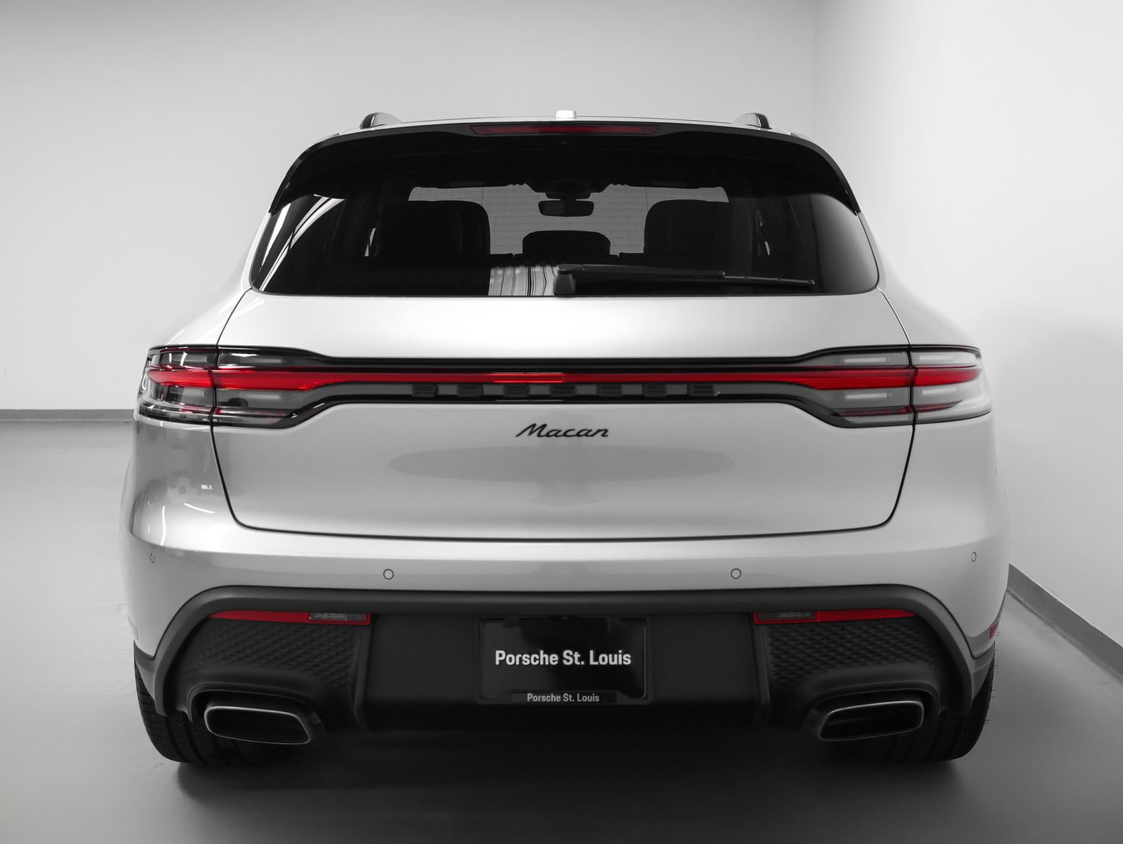 New 2026 Porsche Macan AWD/4WD image 11