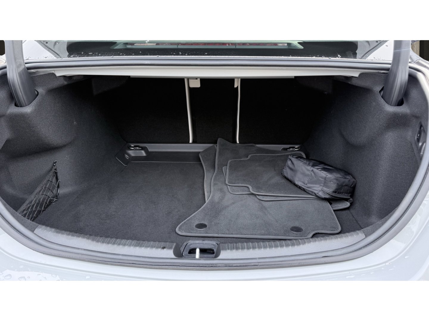Used 2025 Mercedes-Benz C 300 Sedan image 13
