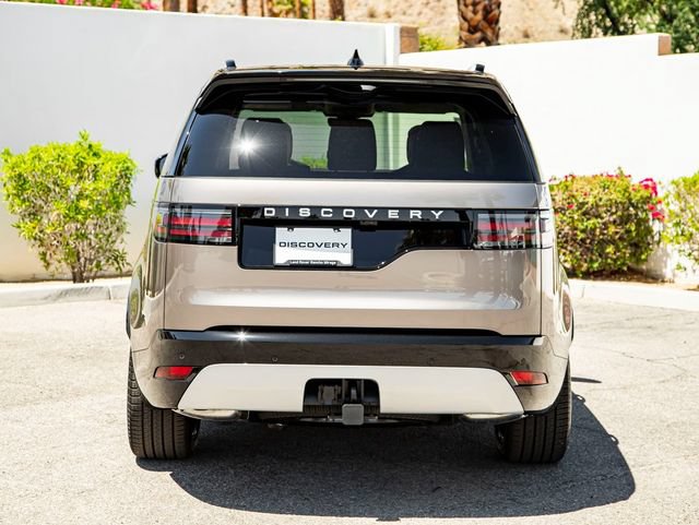 New 2025 Land Rover Discovery Metropolitan Edition AWD/4WD image 8