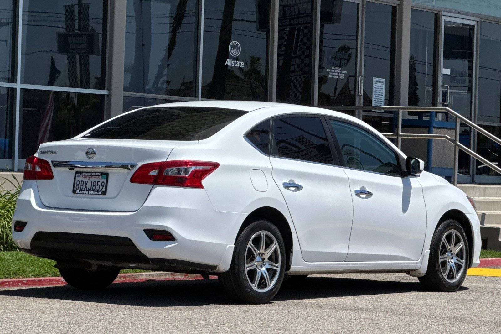 Used 2018 Nissan Sentra S FWD image 4