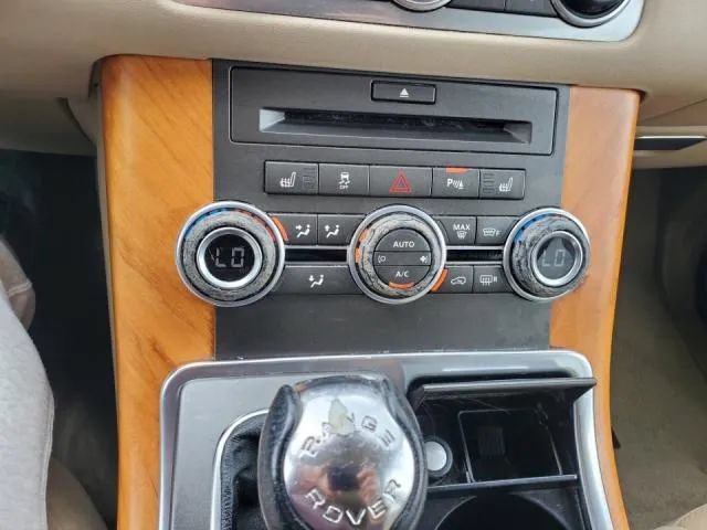 Used 2011 Land Rover Range Rover Sport HSE LUX AWD/4WD image 15