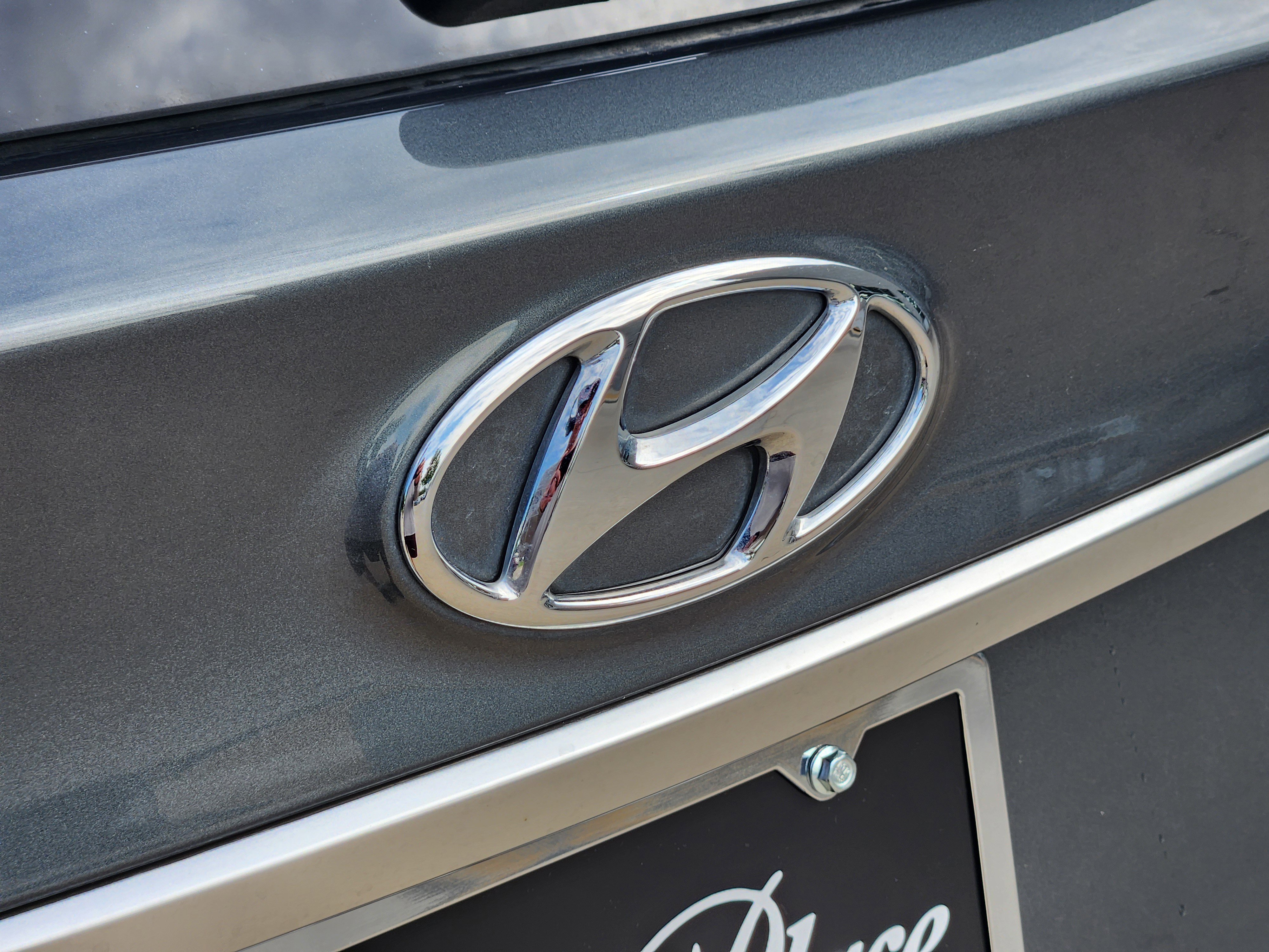 Used 2019 Hyundai Santa Fe FWD w/ Cargo Package image 41