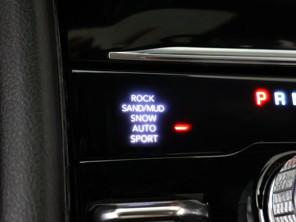 Used 2021 Jeep Grand Cherokee L Summit w/ Advanced Protech Group IV AWD/4WD image 65