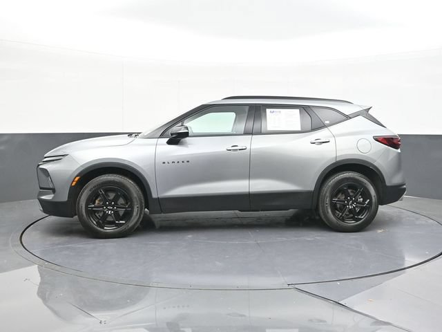 Used 2024 Chevrolet Blazer LT w/ Midnight/Sport Edition FWD image 8