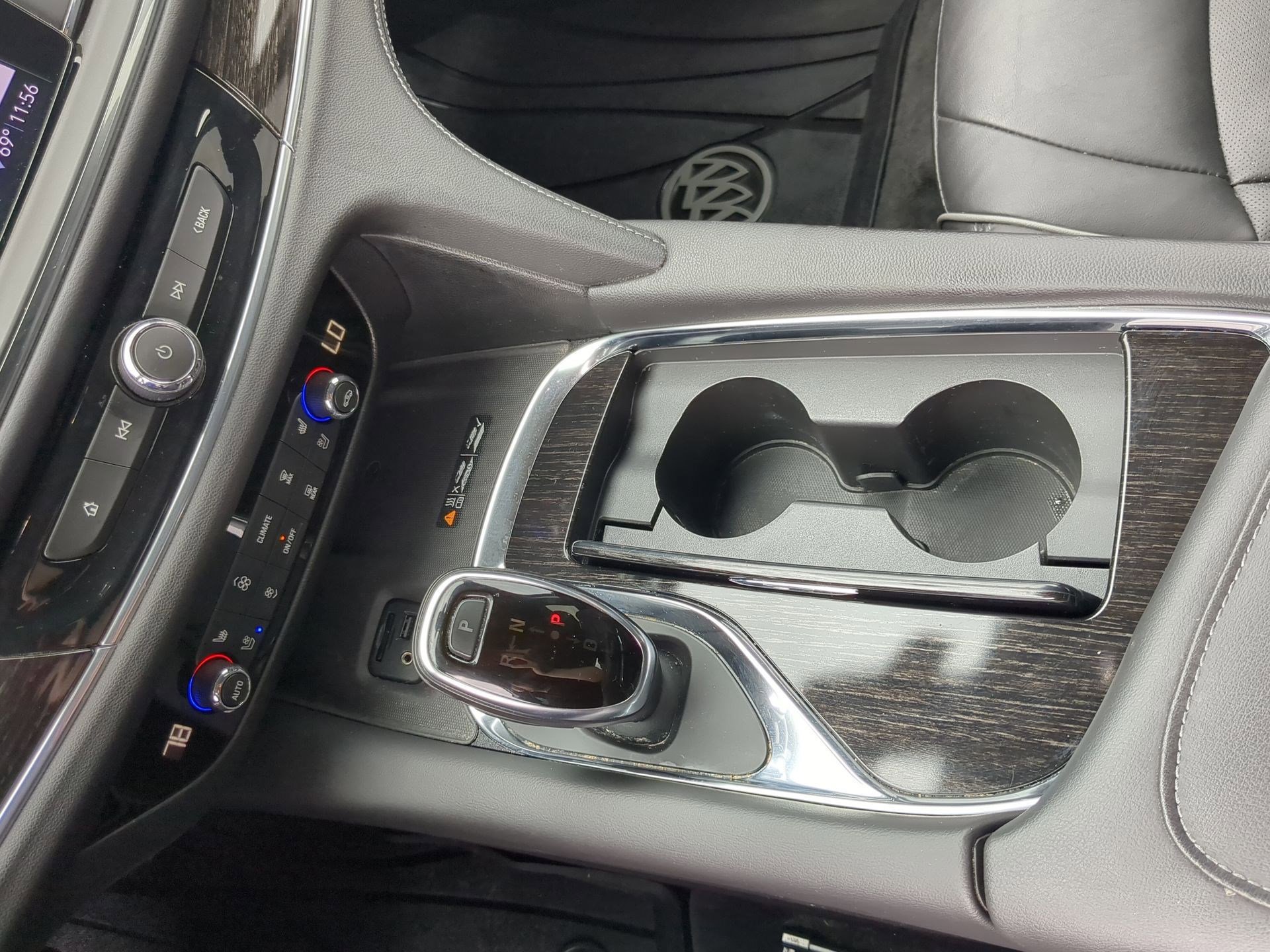 Used 2021 Buick Enclave Avenir w/ Avenir Technology Package image 20