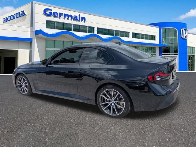 Used 2025 BMW 230i Coupe w/ Convenience Package RWD image 7