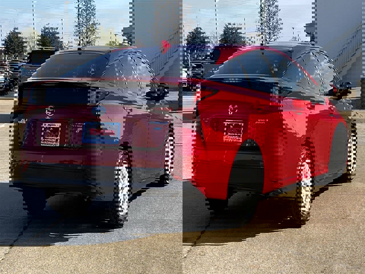 Used 2022 Toyota Prius L Eco image 4