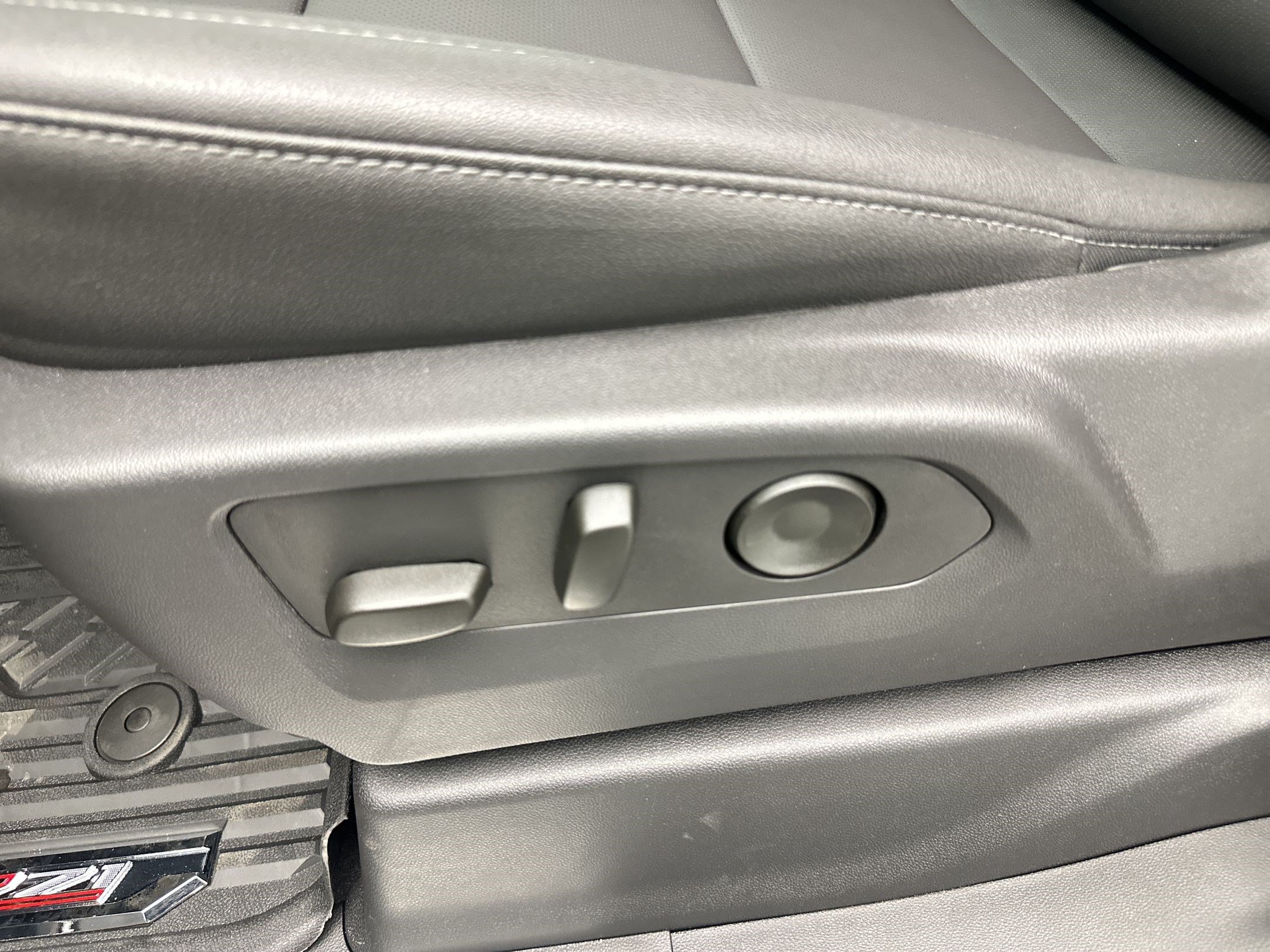 New 2026 Chevrolet Silverado 1500 LTZ AWD/4WD image 15