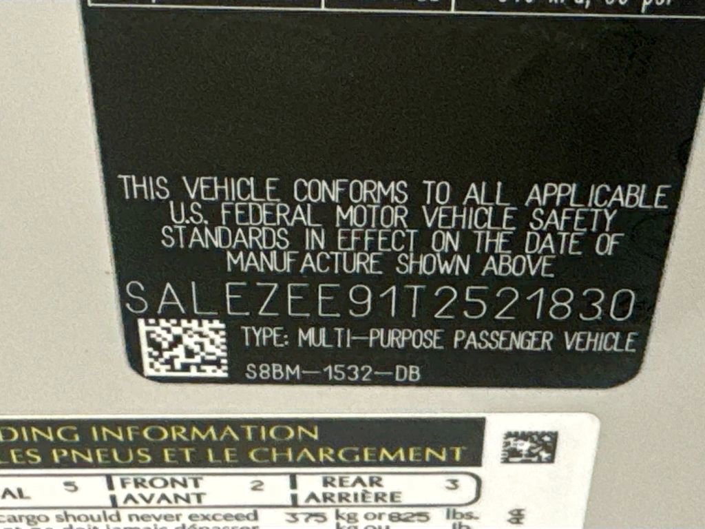 New 2026 Land Rover Defender 110 OCTA image 32