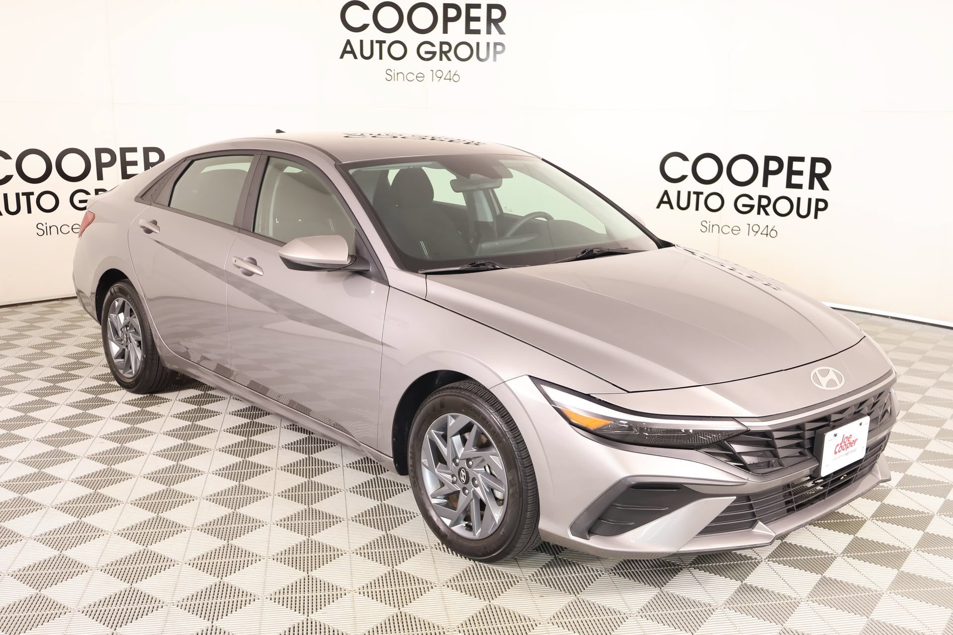 Used 2024 Hyundai Elantra SEL FWD 360° Tour