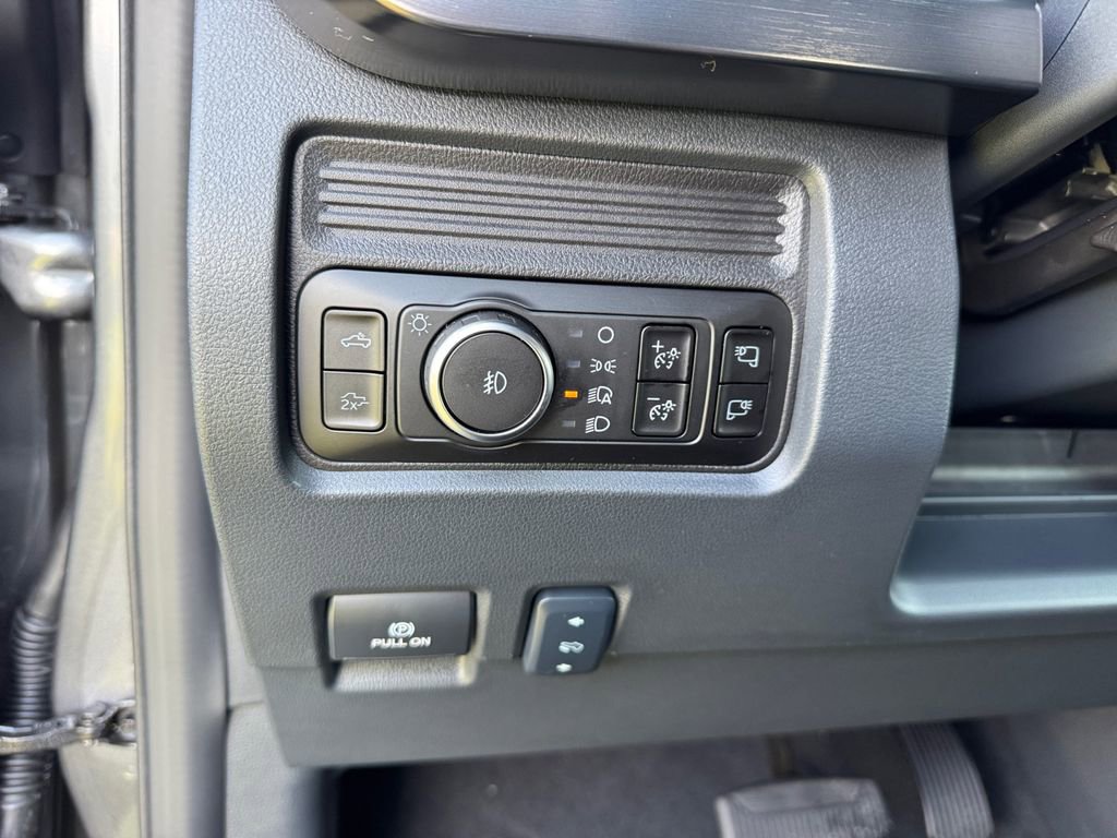 New 2026 Ford F250 Lariat image 23