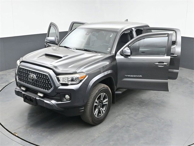 Used 2019 Toyota Tacoma TRD Sport image 49